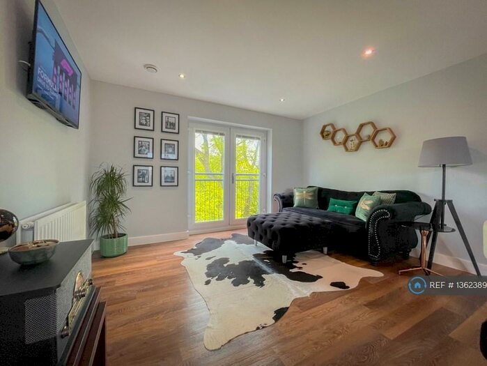 2 Bedroom Flat To Rent In Ridgway Road, Stoke-On-Trent, ST1