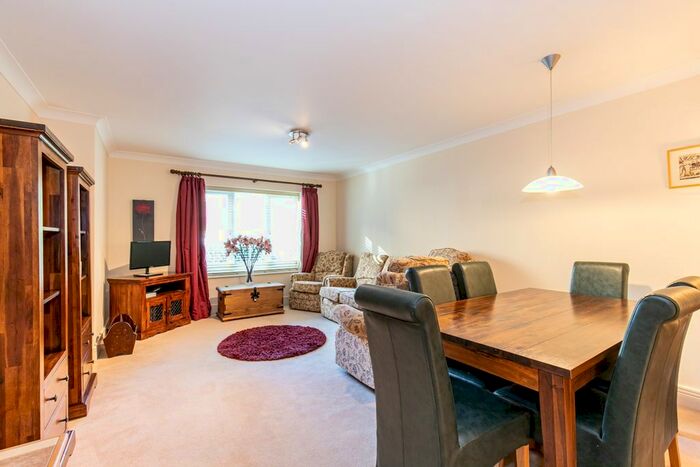 2 Bedroom Flat To Rent In Clear Water Place, Oxford, OX2