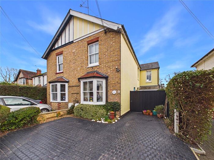 4 Bedroom Semi Detached House For Sale In Feering Hill, Feering, Colchester, Essex, CO5
