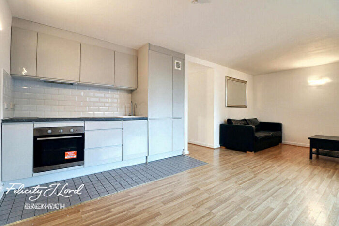 2 Bedroom Apartment To Rent In Deals Gateway, London, SE13