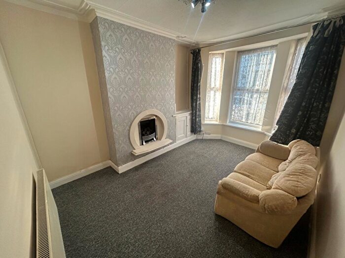 2 Bedroom House To Rent In Needham Road, L7