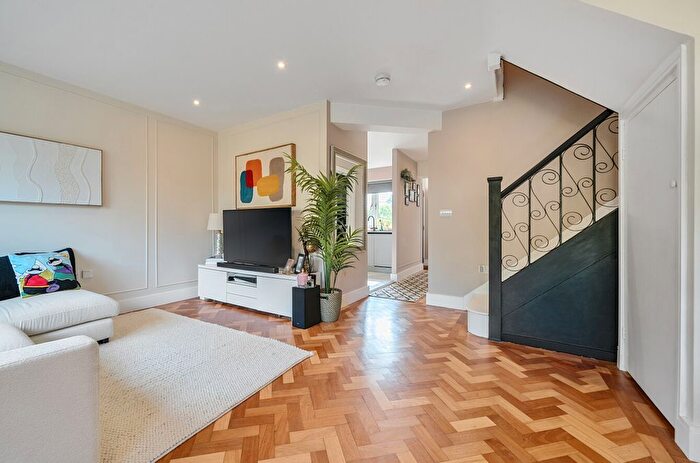 2 Bedroom Terraced House For Sale In Clifford Road, Barnet, EN5