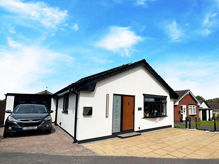3 Bedroom Detached Bungalow For Sale In Old Brook Close, Shaw, OL2