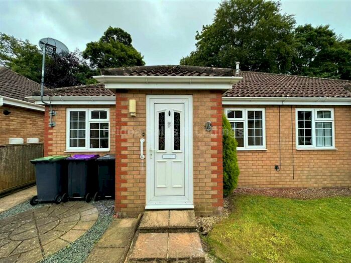 2 Bedroom Bungalow To Rent In Mayall Court, Waddington, Lincoln, LN5