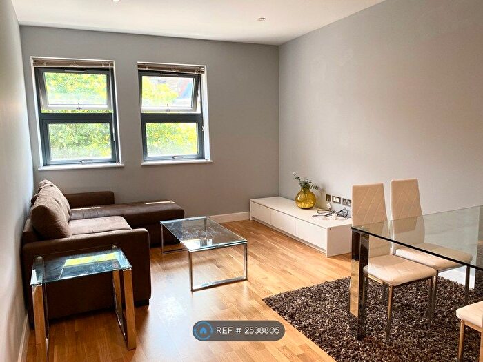 1 Bedroom Flat To Rent In Market Place, Reading, RG1