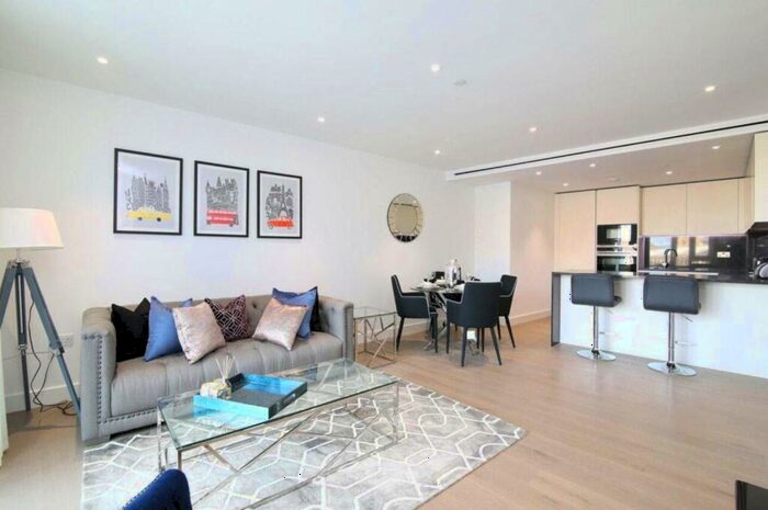 2 Bedroom Flat To Rent In Vaughan Way, Wapping, London, E1W