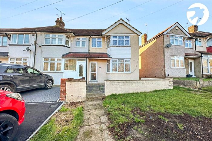 3 Bedroom End Of Terrace House For Sale In Stanhope Road, Swanscombe, Kent, DA10