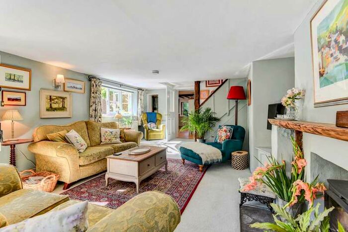 4 Bedroom Semi-Detached House To Rent In Stane Street, Codmore Hill, Pulborough, RH20