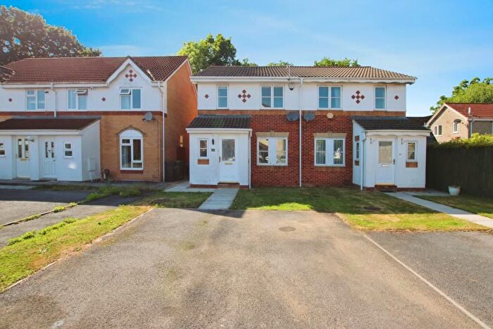 3 Bedroom Semi-Detached House To Rent In Kelbra Crescent, Frampton Cotterell, Bristol, BS36