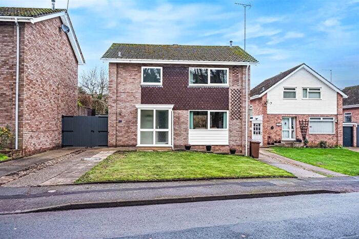 4 Bedroom Detached House For Sale In Sycamore Way, Brantham, Suffolk, CO11