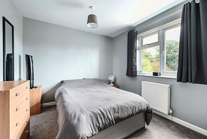 4 Bedroom Detached House For Sale In Camberley, Surrey, GU15