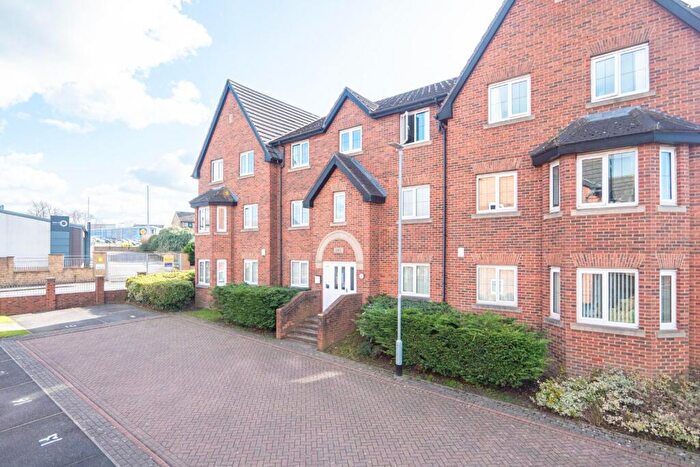 2 Bedroom Apartment For Sale In Pavilion Close, Stanningley, Pudsey, LS28