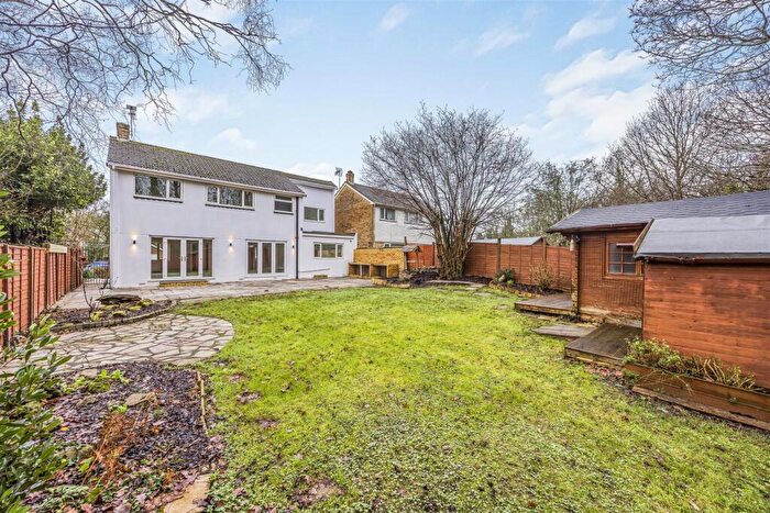 5 Bedroom Detached House For Sale In Hazleton Way, Horndean, PO8