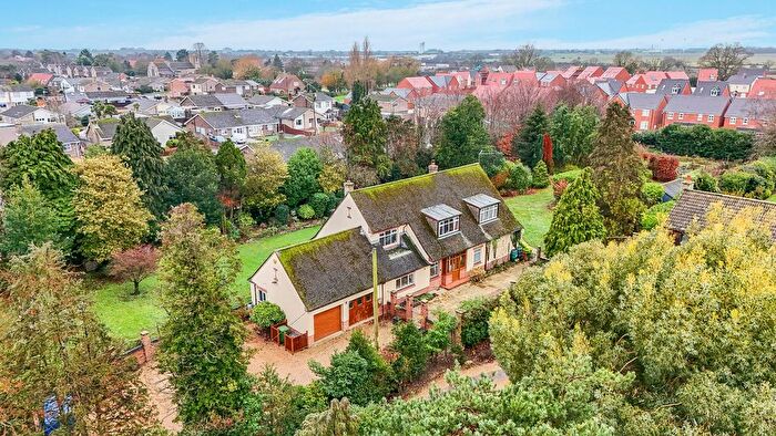 4 Bedroom Detached House For Sale In South Wootton, King's Lynn, Norfolk, PE30