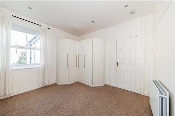 3 Bedroom Terraced House To Rent In Rothesay Avenue, Wimbledon Chase, SW20