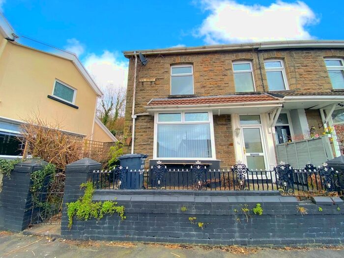 3 Bedroom Property To Rent In Fife Street, Abercynon, Mountain Ash, CF45