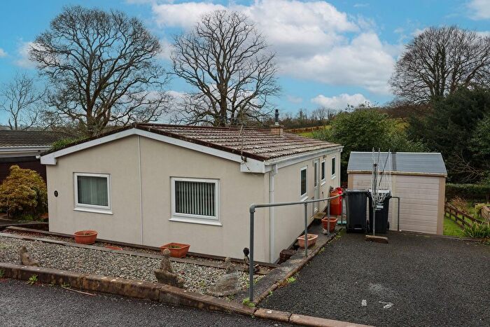 2 Bedroom Park Home For Sale In Trewhiddle, St Austell, PL26