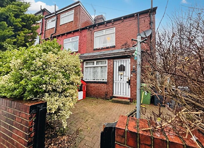 2 Bedroom End Of Terrace House For Sale In Arley Terrace, Armley, Leeds, LS12