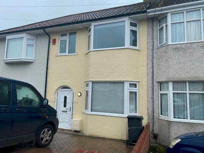 3 Bedroom Terraced House To Rent In Ridgeway Road, Bristol, BS16