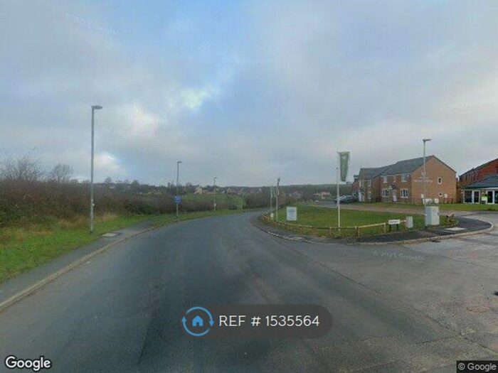 4 Bedroom Detached House To Rent In Gt North Rd, Leeds, LS25