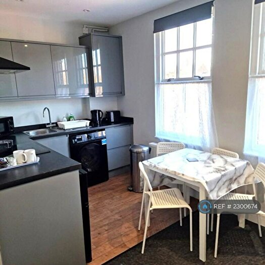 1 Bedroom Flat To Rent In Riverside Road, Norwich, NR1