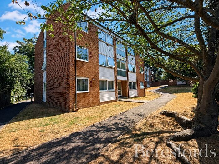 1 Bedroom Flat For Sale In Brendans Close, Hornchurch, RM11