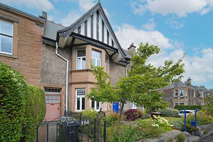 3 Bedroom Flat For Sale In Craiglea Drive, Edinburgh, EH10