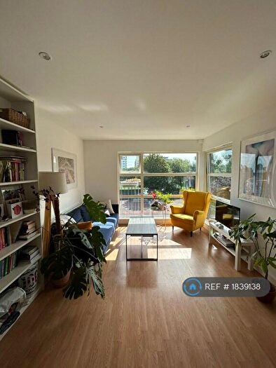 2 Bedroom Flat To Rent In Sherborne Street, London, N1