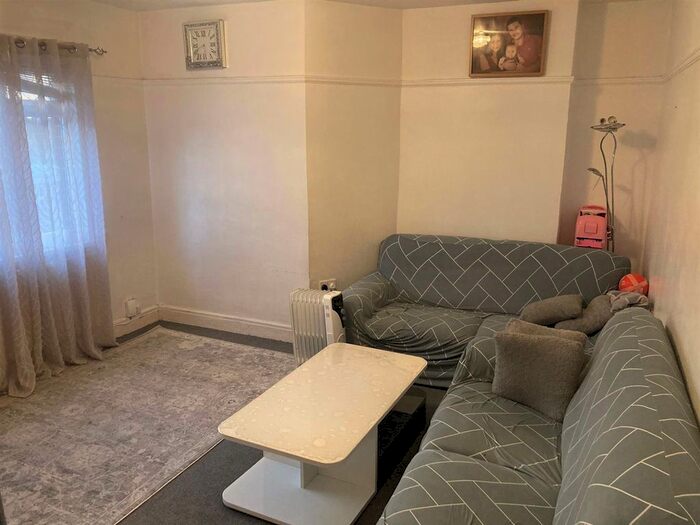 2 Bedroom Flat To Rent In Alexandra Avenue, South Harrow, Harrow, HA2