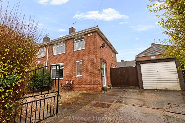 3 Bedroom Semi Detached House For Sale In Taunton Way, Scartho, DN33