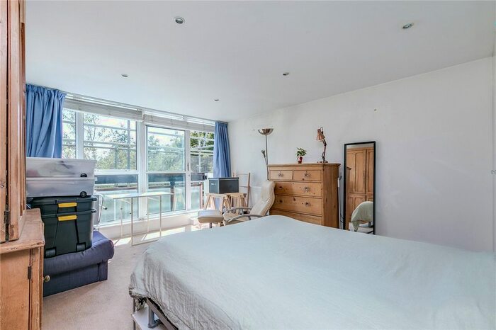 Studio To Rent In Fulham Road, London, SW6