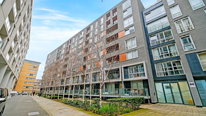 1 Bedroom Flat For Sale In Cassilis Road, London, E14