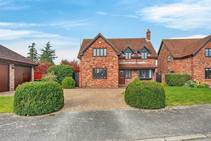 4 Bedroom Detached House For Sale In Kitty Garth, Wheldrake, York, YO19