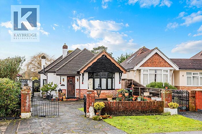 2 Bedroom Detached Bungalow For Sale In The Warren, Worcester Park, KT4