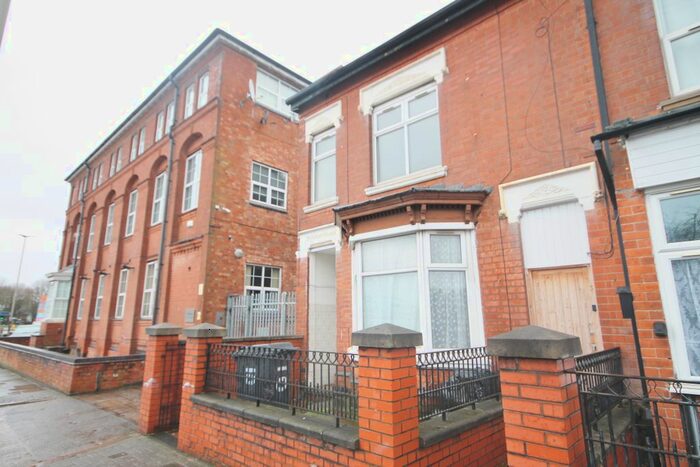 3 Bedroom End Of Terrace House To Rent In Fosse Road North, Leicester, LE3
