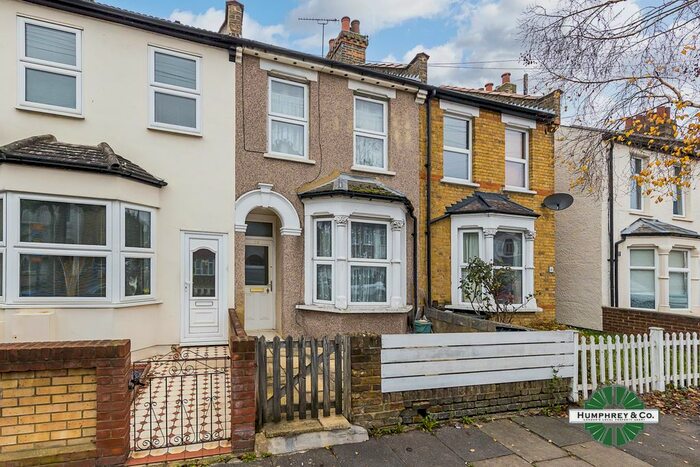 3 Bedroom Terraced House To Rent In Rotherfield Road, Enfield, EN3