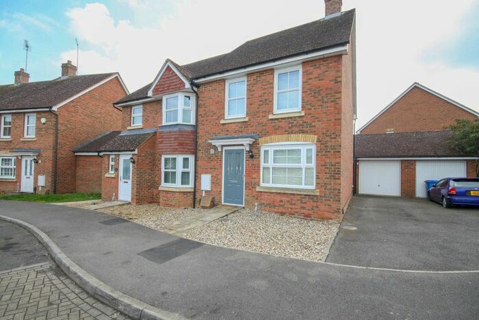 3 Bedroom Detached House To Rent In Bluebell Drive, Sittingbourne, Kent, ME10