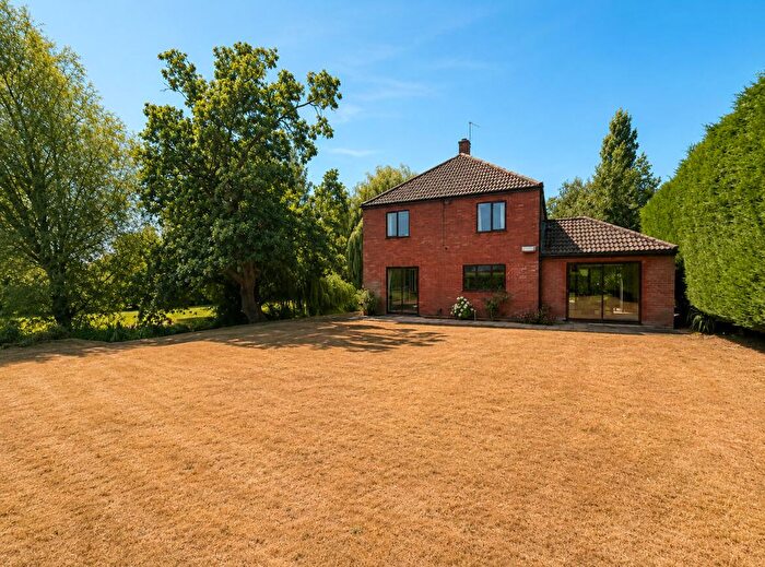 5 Bedroom Detached House For Sale In Church Close, Chedgrave, Norwich, NR14