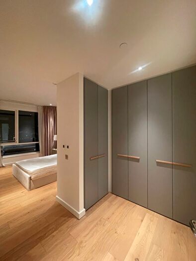 3 Bedroom Flat To Rent In Pico House, Battersea, London, SW11