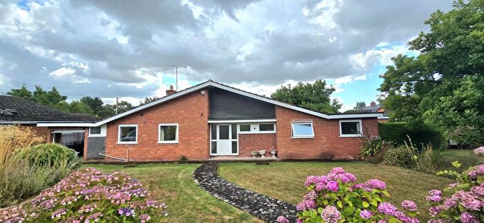 3 Bedroom Bungalow To Rent In Church Croft, Madley, Hereford, HR2