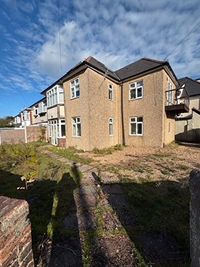 2 Bedroom Flat To Rent In Highland Road, Poole, BH14