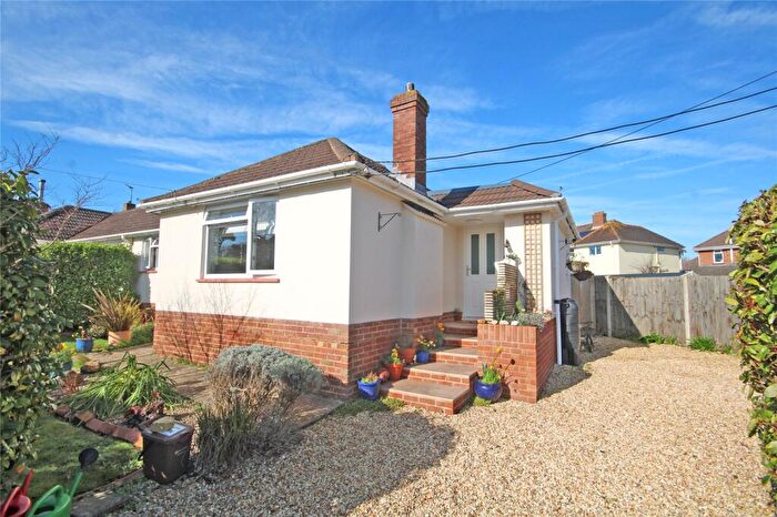 1 Bedroom Semi Detached House For Sale In Well Close, New Milton, Hampshire, BH25
