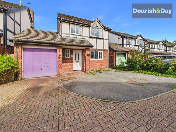 3 Bedroom Detached House For Sale In Market Place, Hampton, SY14