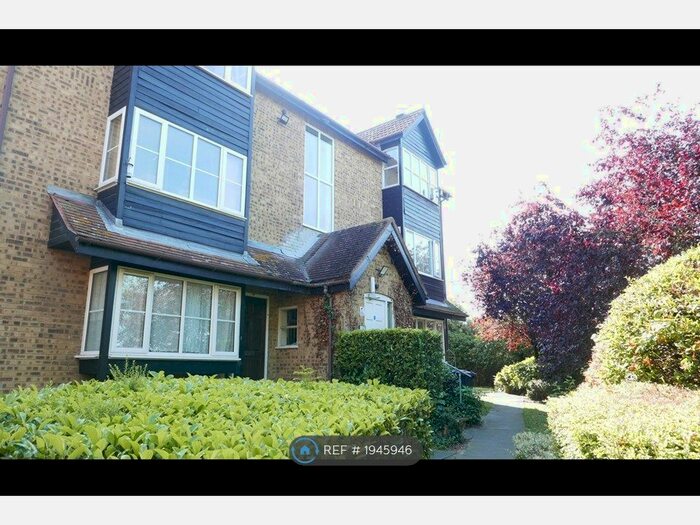 Studio To Rent In Knights Manor Way, Dartford, DA1