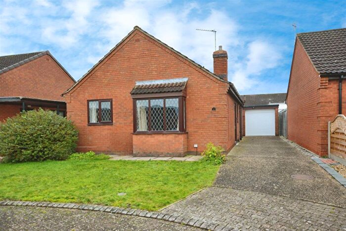 2 Bedroom Detached Bungalow To Rent In Hall Rise, Messingham, Scunthorpe, DN17