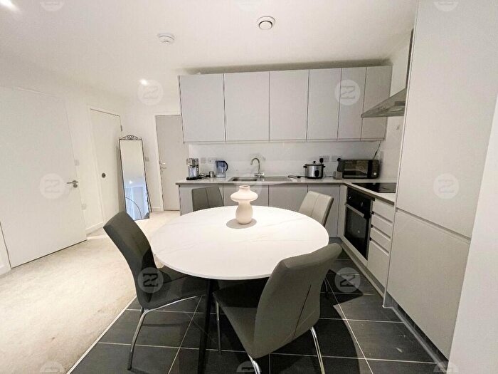 2 Bedroom Apartment To Rent In Burlington Square, Boundary Lane, Manchester, Greater Manchester, M15