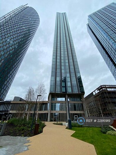 3 Bedroom Flat To Rent In The Blade Tower, Manchester, M15