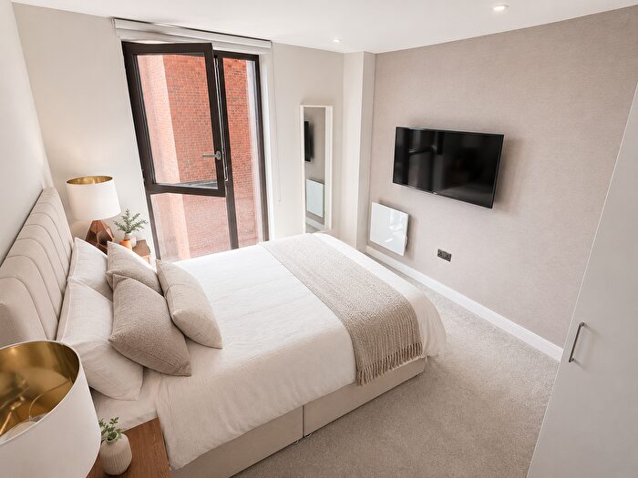 1 Bedroom Flat To Rent In Parliament Square, Liverpool, L1