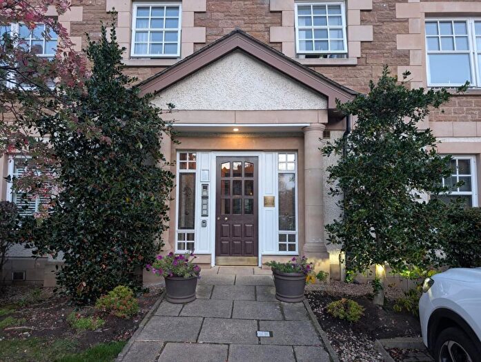 2 Bedroom Flat To Rent In New Cut Rigg, Edinburgh, EH6
