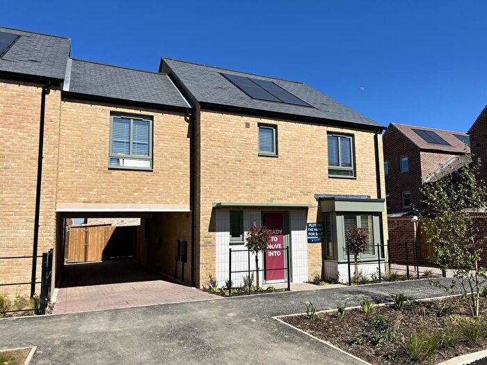 4 Bedroom Semi-Detached House For Sale In Darwin Green, Shrewsbury Road, CB3